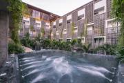 Baitong Hotel & Resort