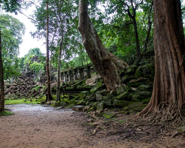 EXPLORING CAMBODIA & THAILAND